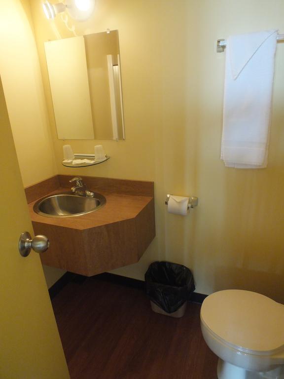 Residences Campus Notre-Dame-De-Foy Saint-Augustin-de-Desmaures Kamer foto